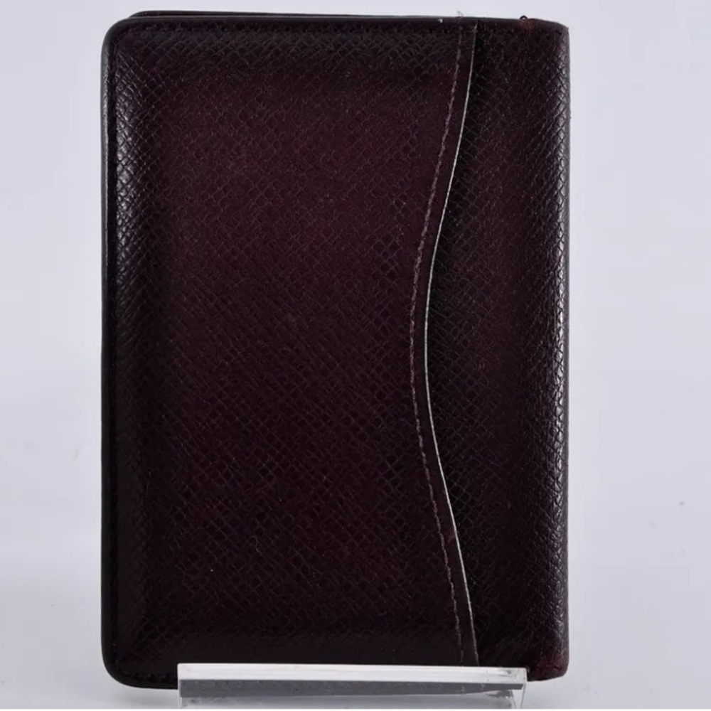 louis vuitton taiga card case